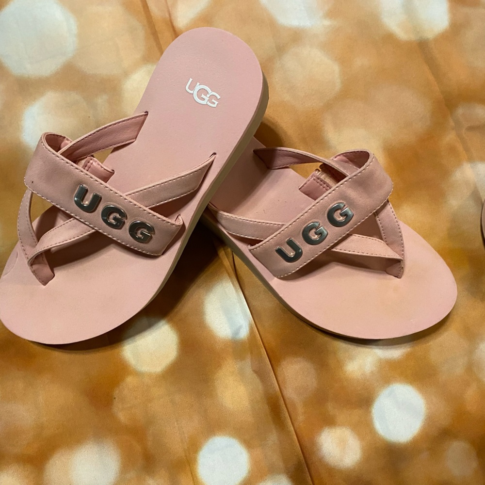 UGG Pink Sandals Comfortable Slip-On Design